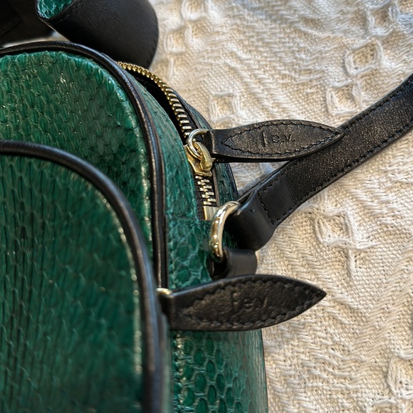 f.e.v. By Francesca E. Versace snakeskin bon bon crossbody bag. - Picture 8 of 9